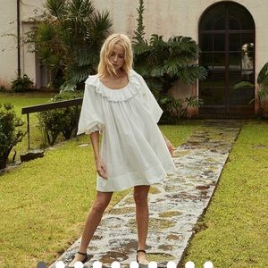 SOLD DO NOT PURCHASE can’t mark as sold or delete until offers expire